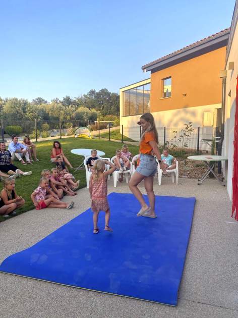 activites club enfant gym camping soleil fruite